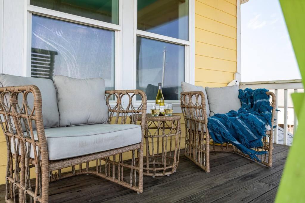 Beachfront*Spectacular View*4 Bd*Sleeps 14 Villa Bolivar Peninsula Eksteriør billede